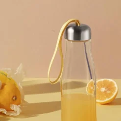 Eva Solo juomapullo lasia 0,5 L keltainen