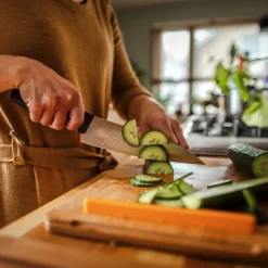 Fiskars Functional Form kokinveitsi iso 20 cm