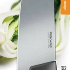 Fiskars Functional Form Santoku veitsi 16 cm