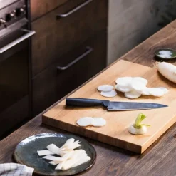 Fiskars Hard Edge kokkiveitsi