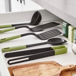 Tefal tarjoilukauha kaavinreunalla Essential 2in1