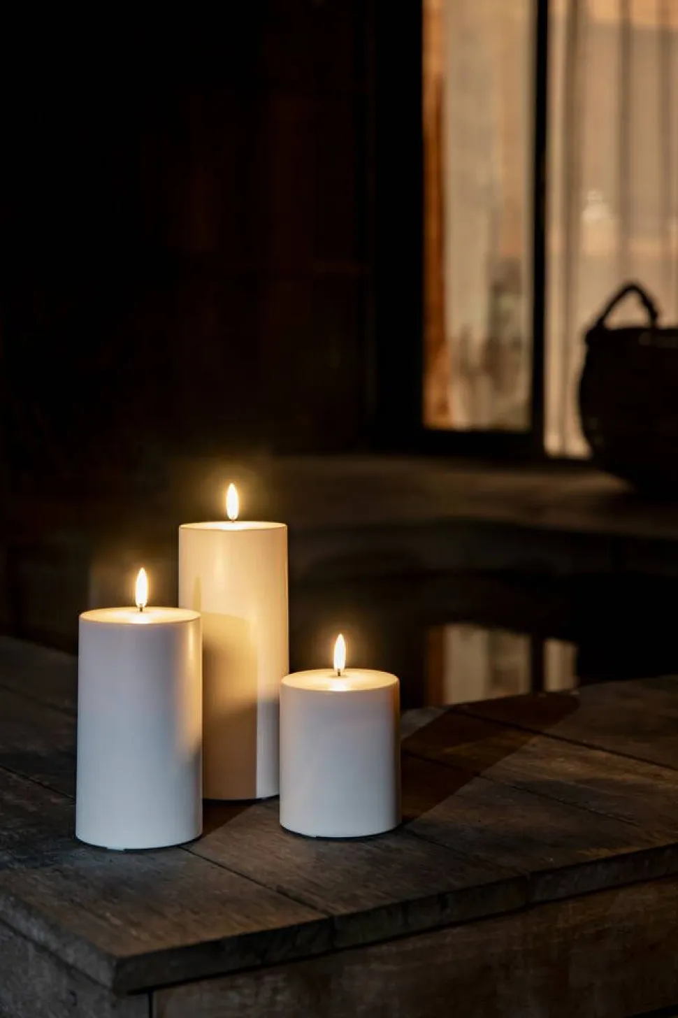 Uyuni LED kynttilä ulkokäyttöön 8,4x15 cm valkoinen