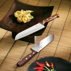 Victorinox Santoku 17 cm ovaalihiottu puukahvalla