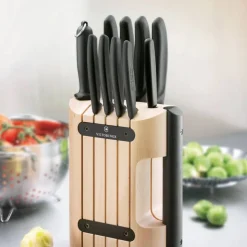 Victorinox Veitsitukki  11-osaa Swiss Classic