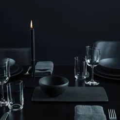 Villeroy&Boch Manufacture Rock Tarjoilulautanen 35x18x1 cm musta