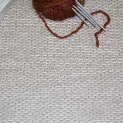 VM-Carpet Aho 72 beige, kapea pellavakantti 80*250 cm