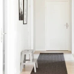 VM-Carpet Barrakuda 9371 antrasiitti, 80*250 cm, kantti 38